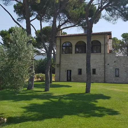 Residenza San Bartolomeo 컨트리하우스 *